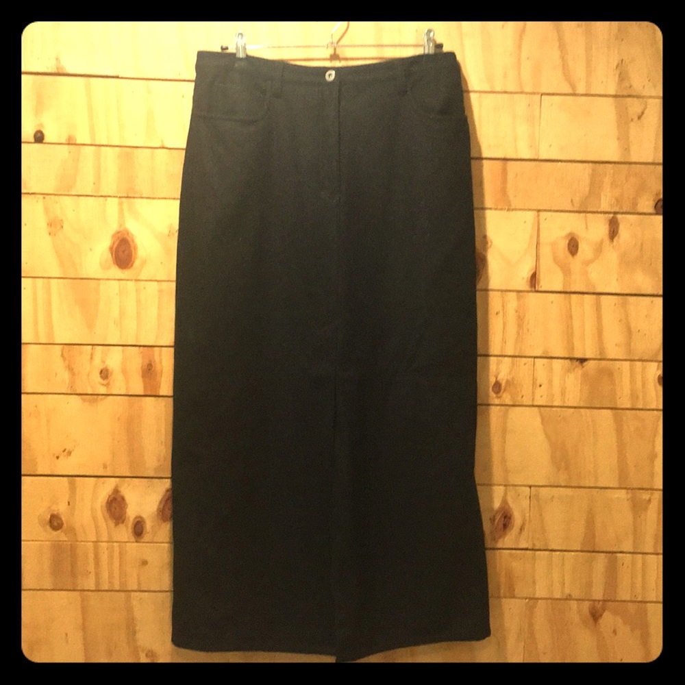 Vintage Wool ankle length skirt with front slit